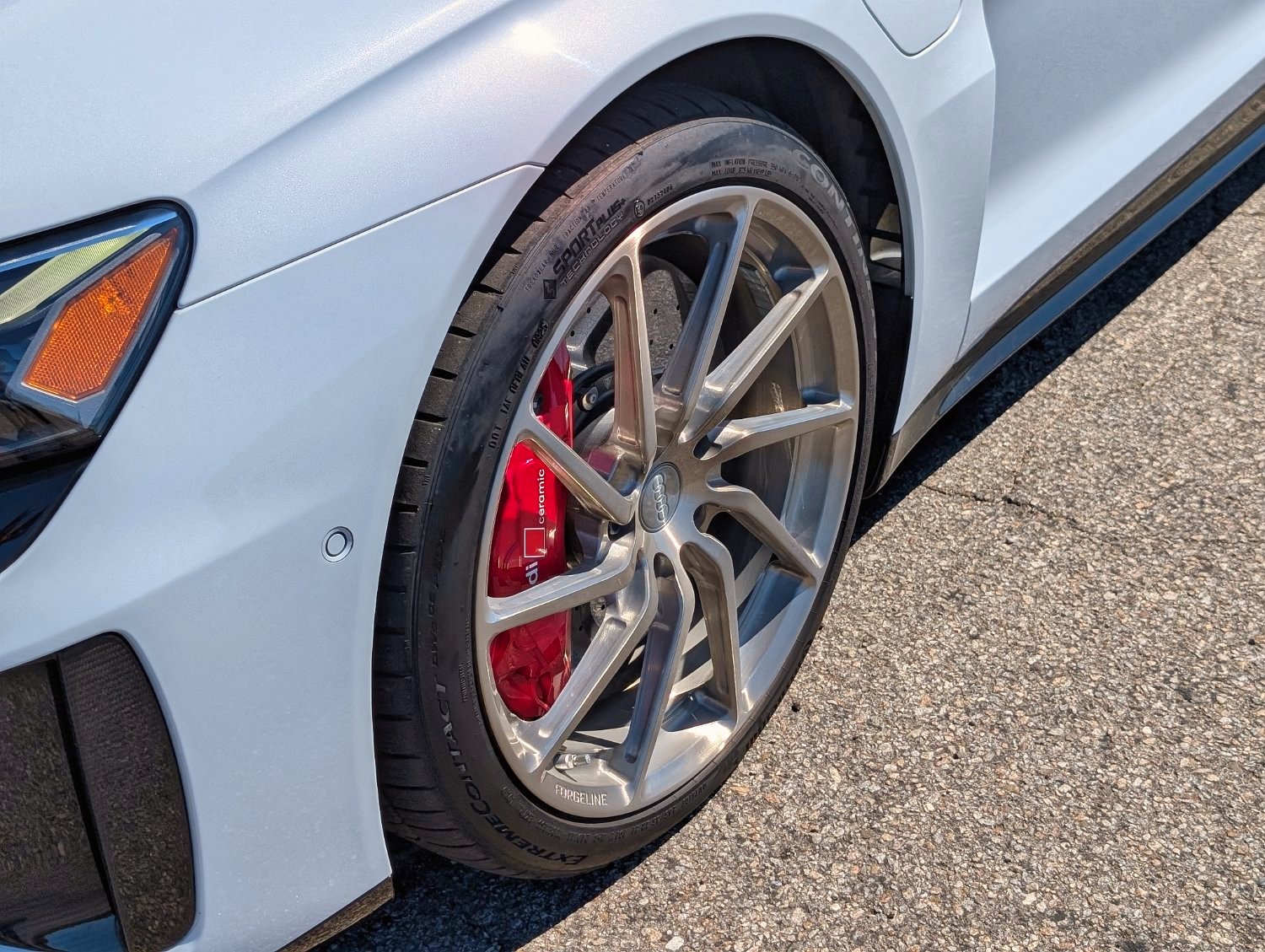 2022 Audi RS e-tron GT Base - Photo 29
