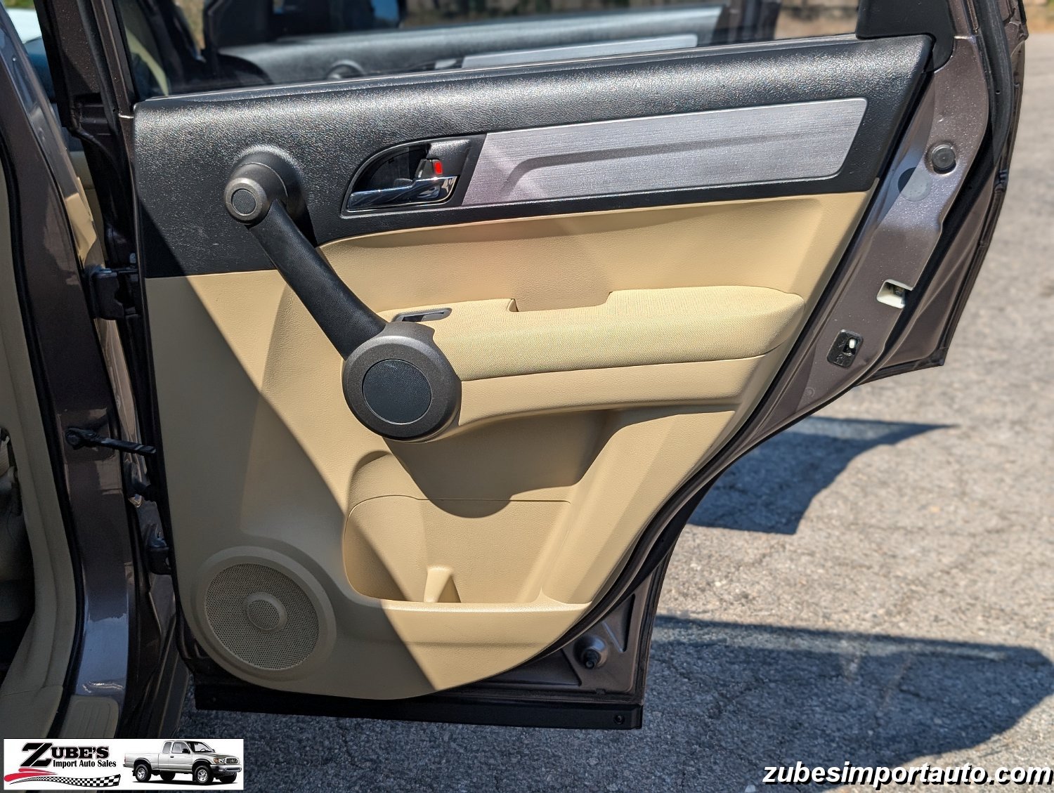2011 Honda CR-V LX - Photo 34